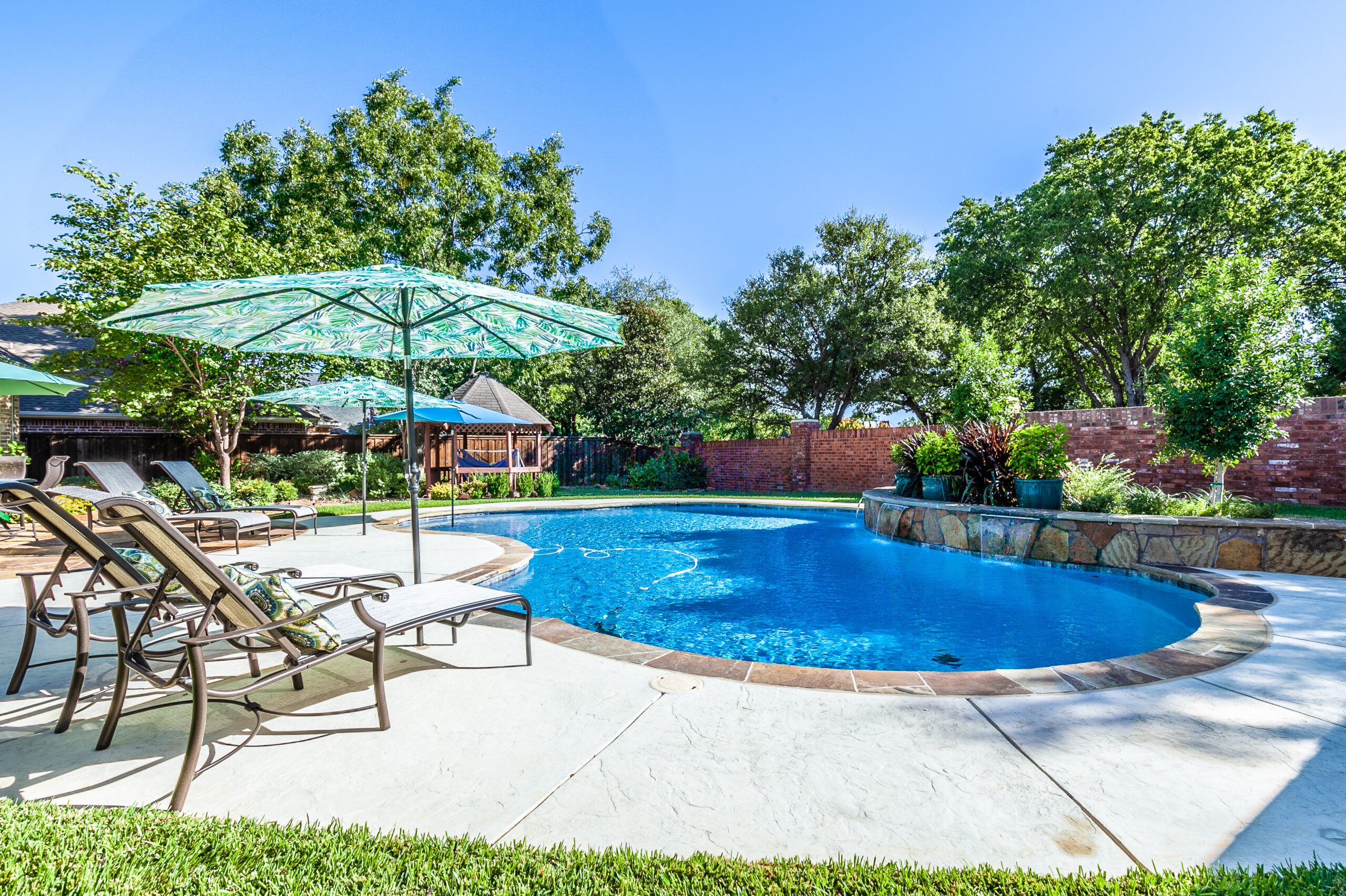 Mid City Custom Pool
