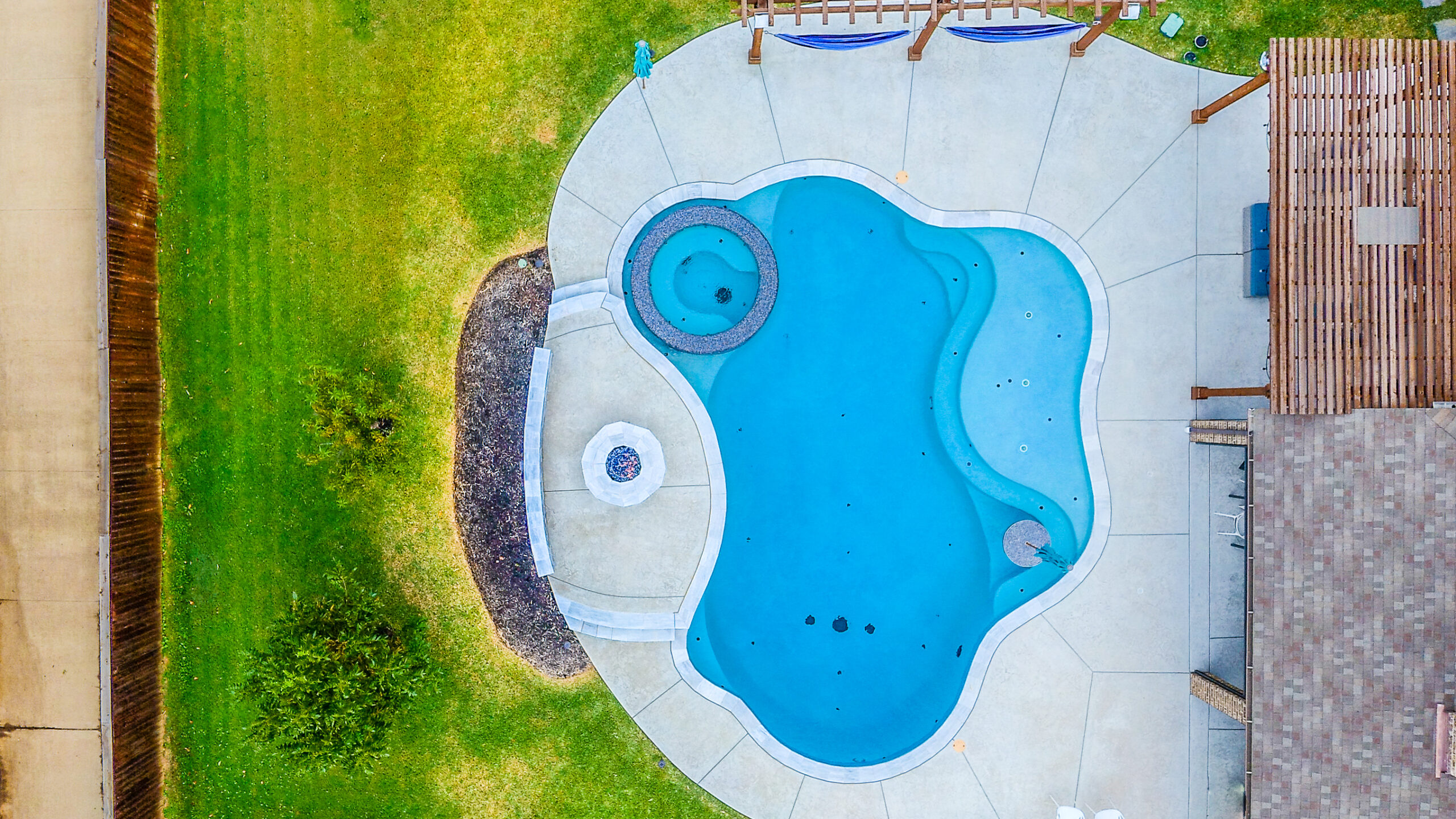 Mid City Custom Pool
