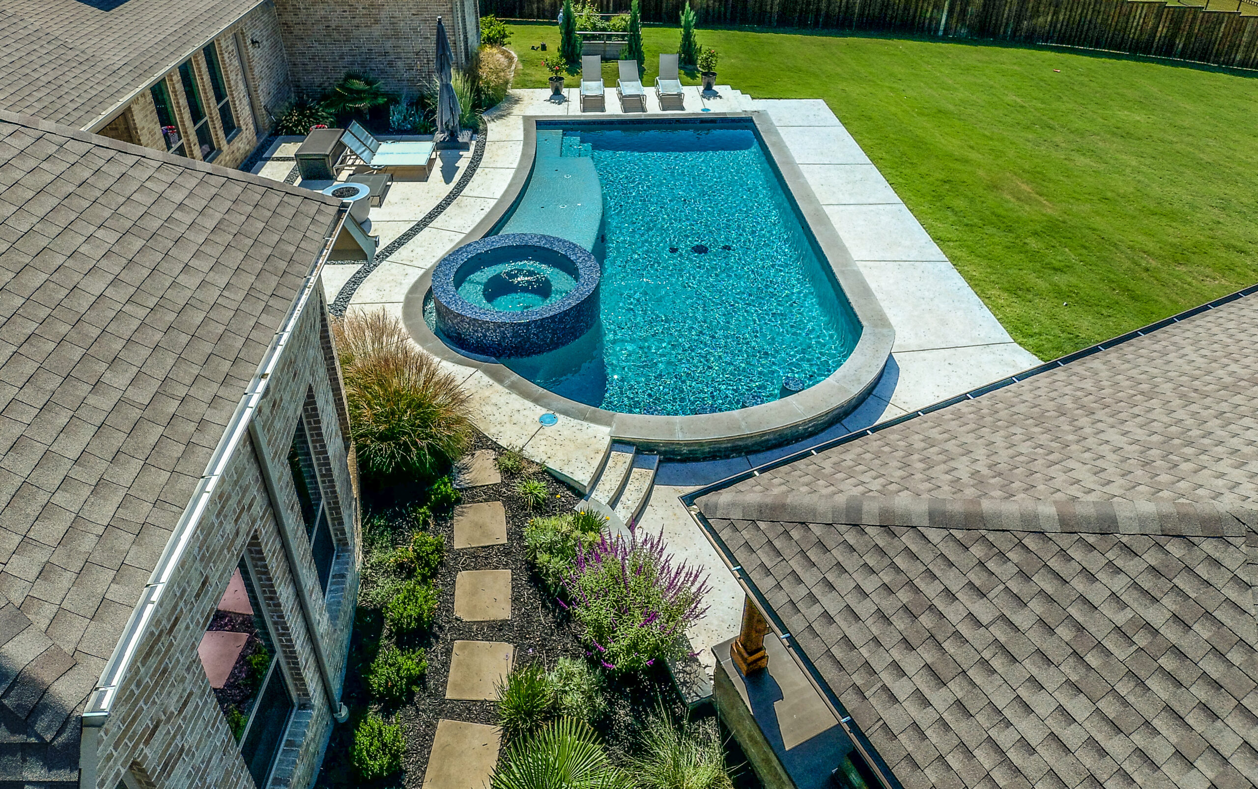 Mid City Custom Pool