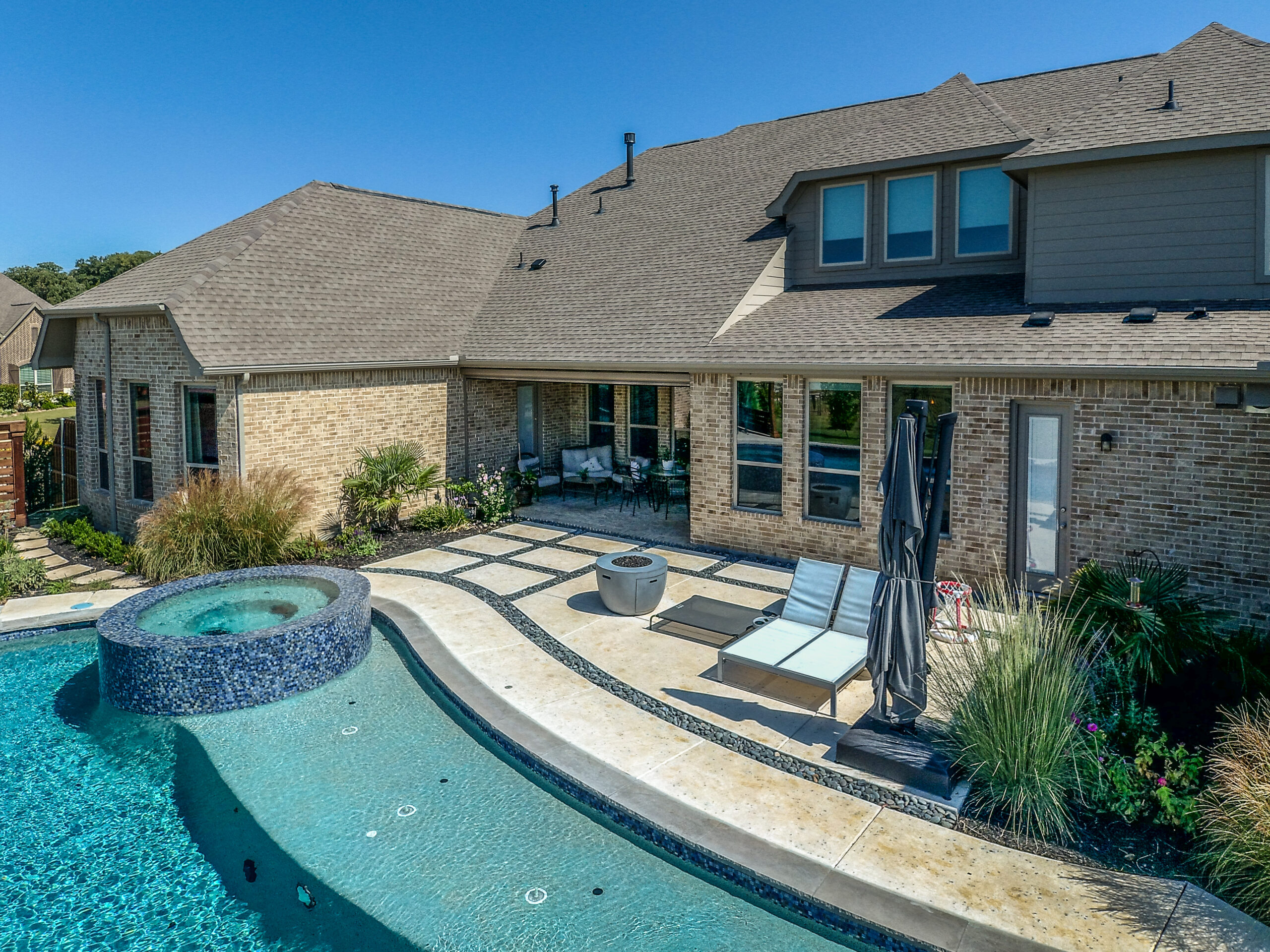 Mid City Custom Pool