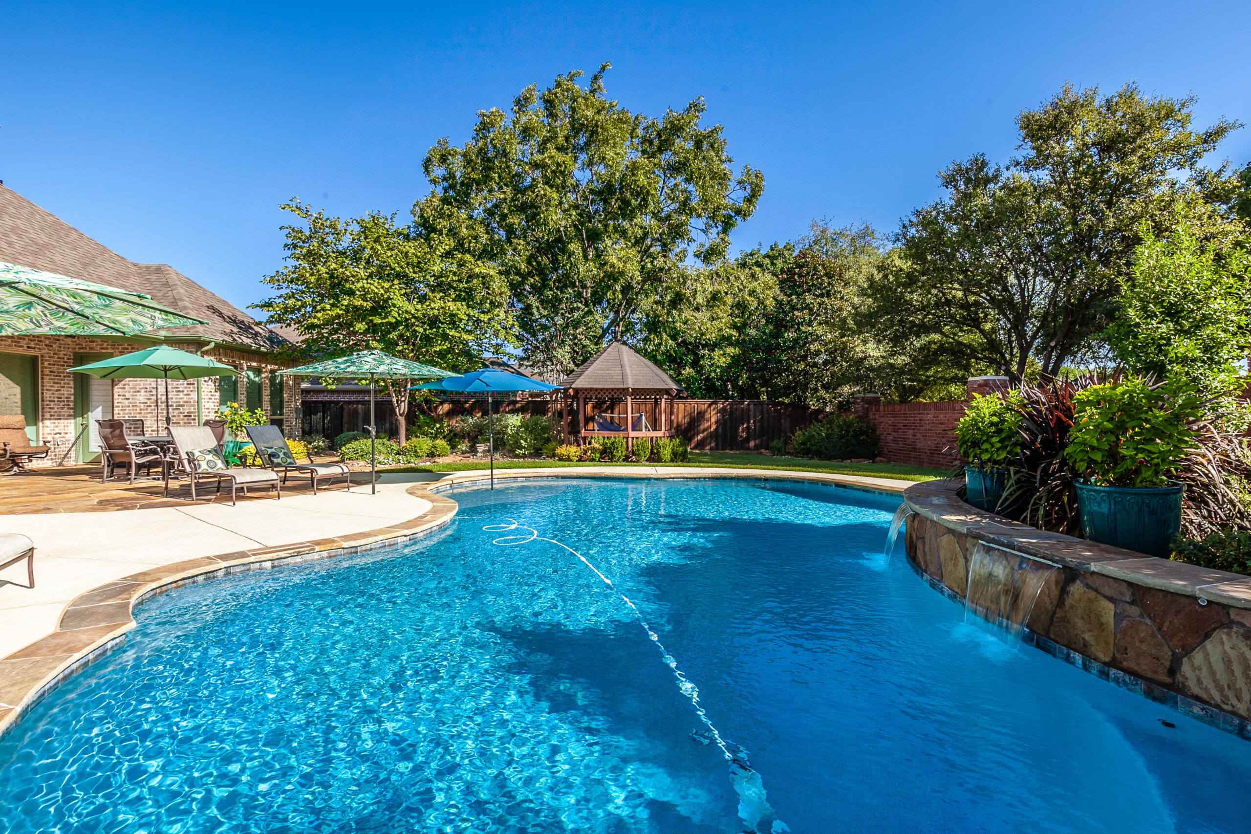 Mid City Custom Pool