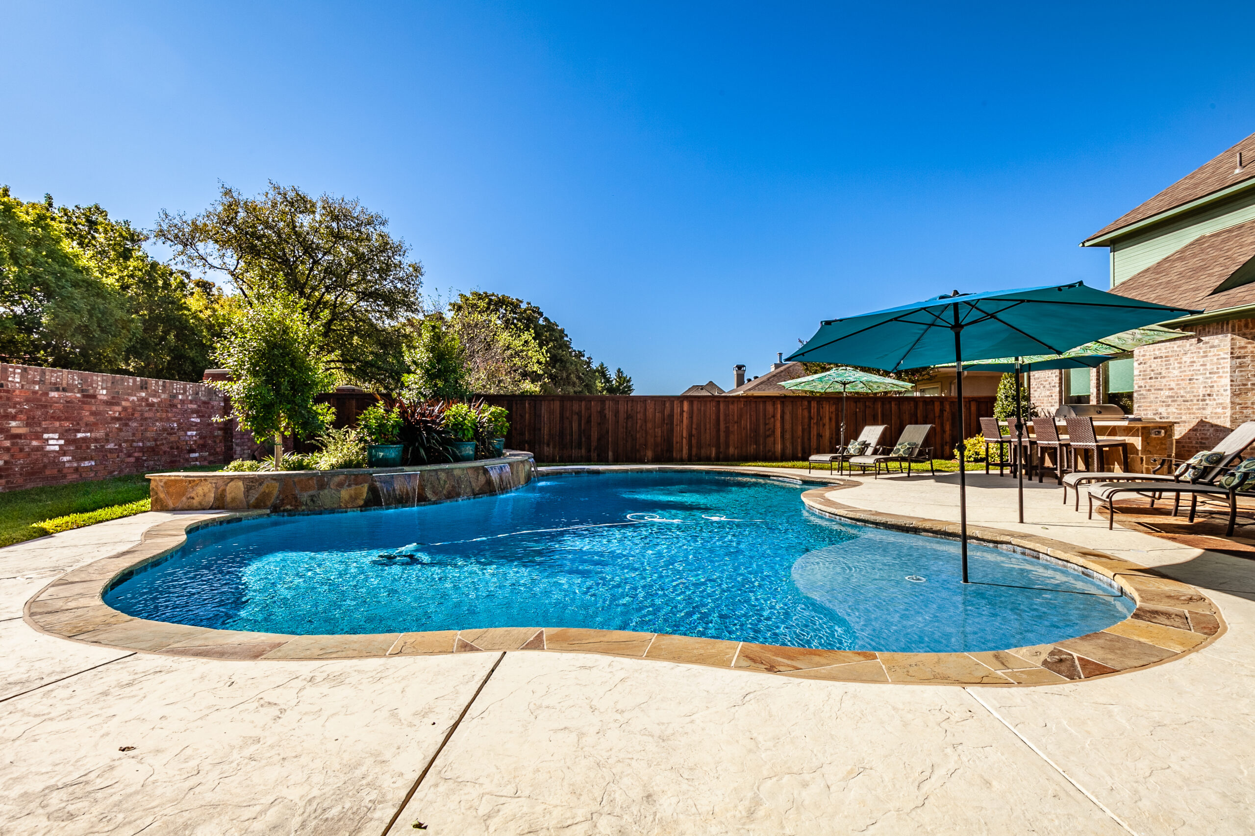 Mid City Custom Pool