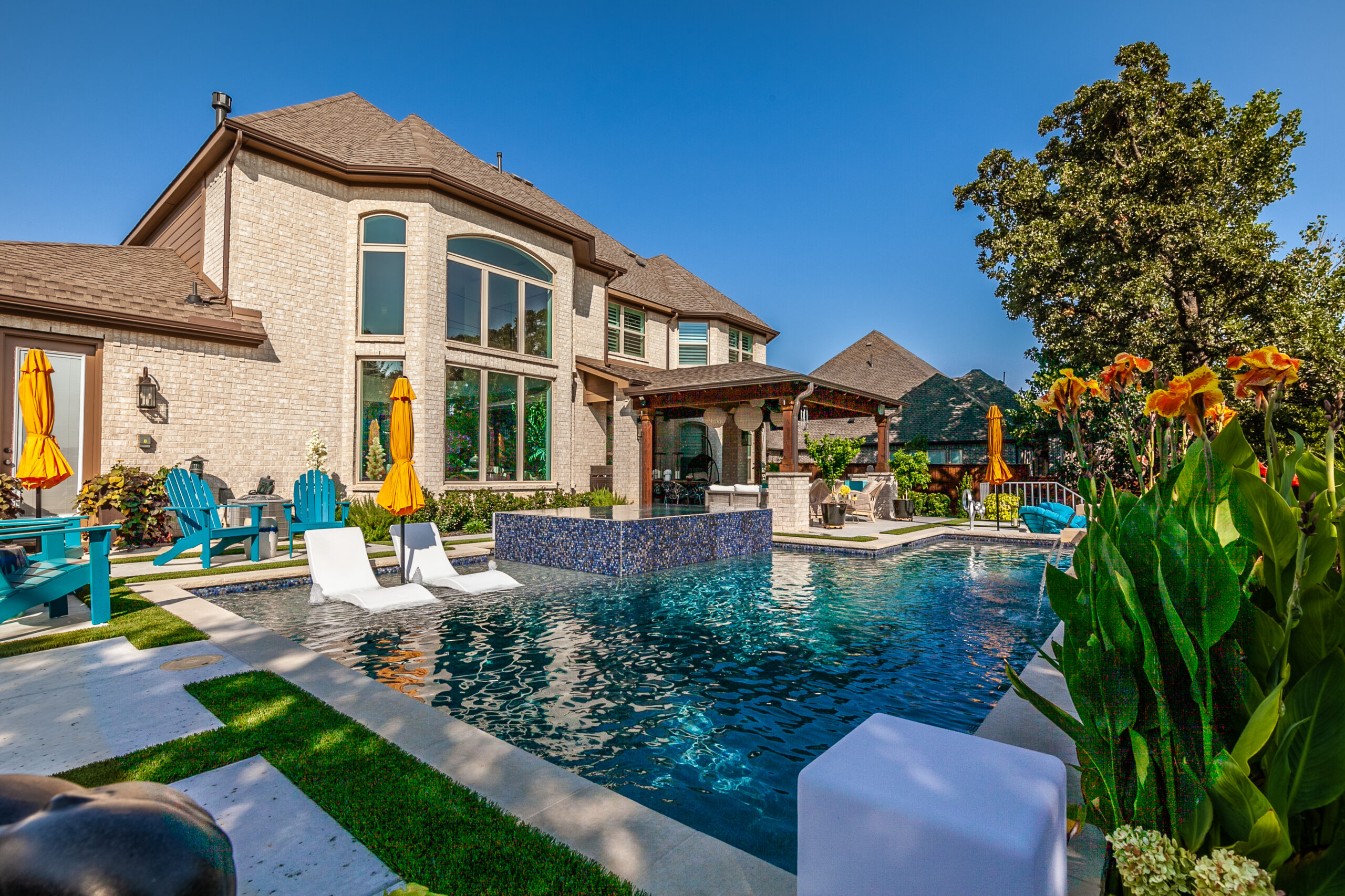 Mid City Custom Pool
