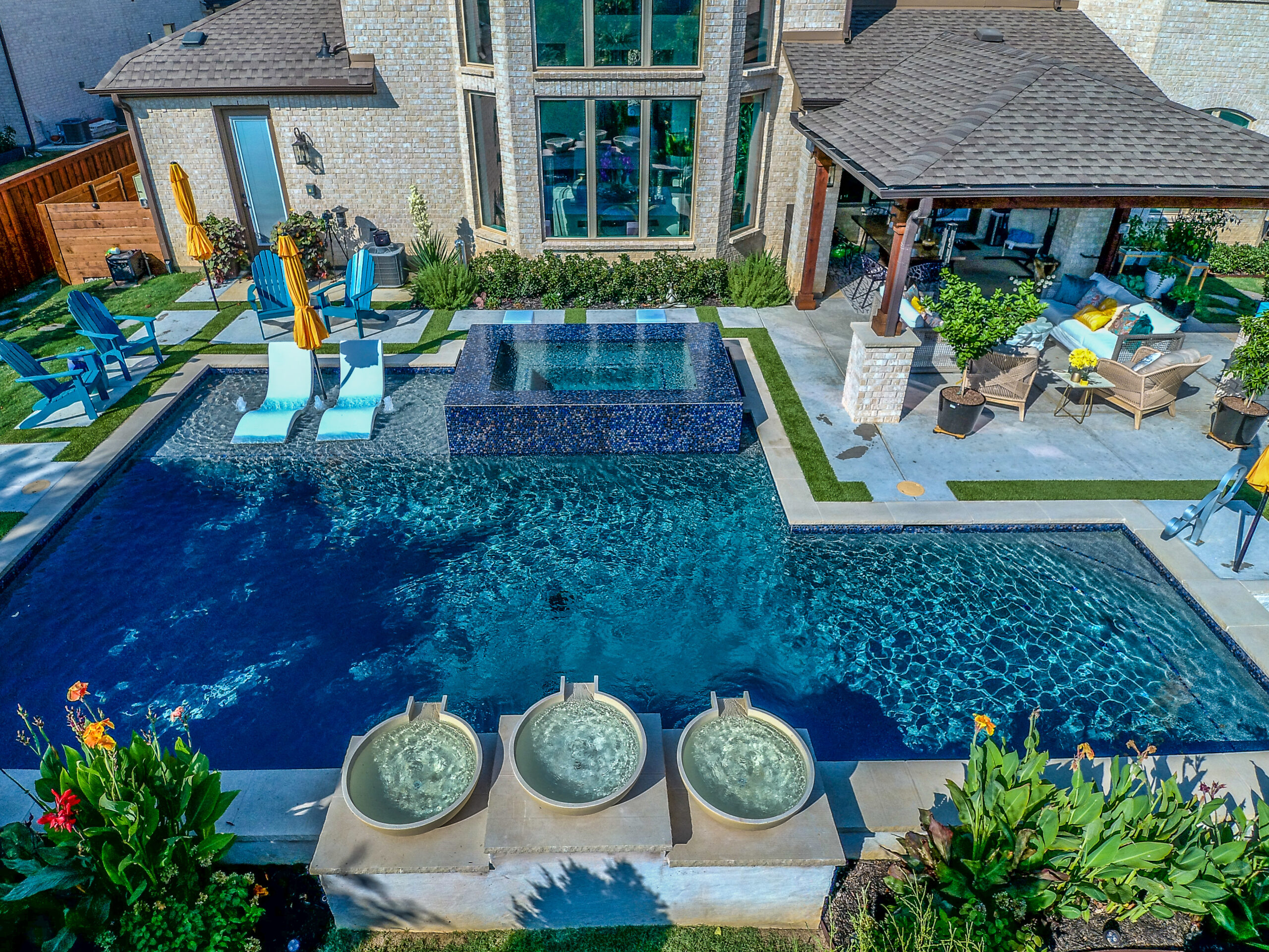 Mid City Pool